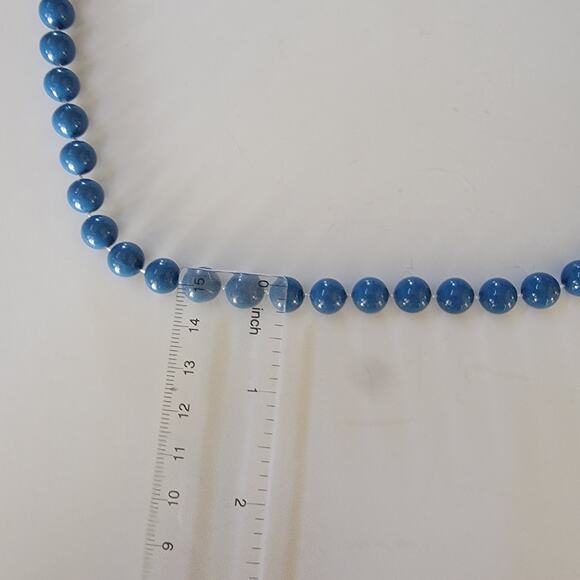 Vintage Blue Beaded Necklace 24 Inch Strand with Round Glass Beads Retro Jewelry - Picture 2 of 10